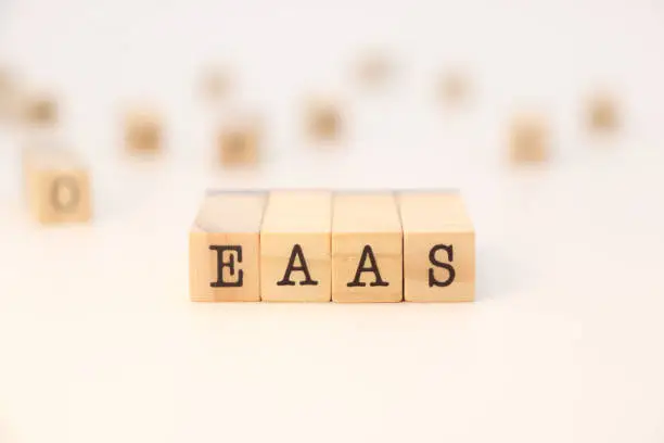 aminoácidos esenciales eaas